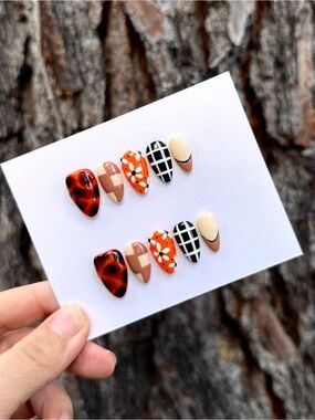 Cozy Season Press-On Nails